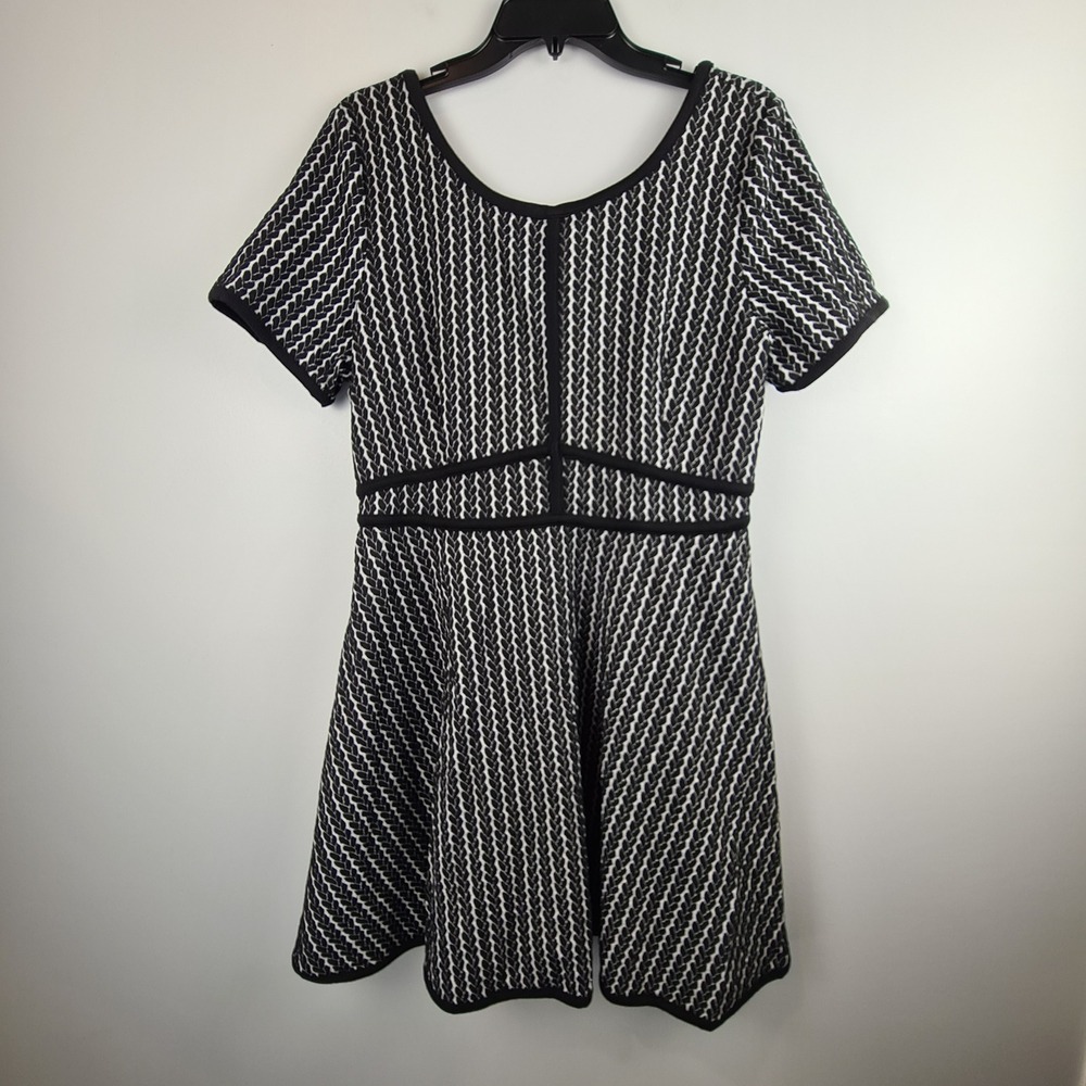 41 Hawthorn Niyla Dress XL Black White Textured Short Sleeve Fit‎ Flare Side Zip